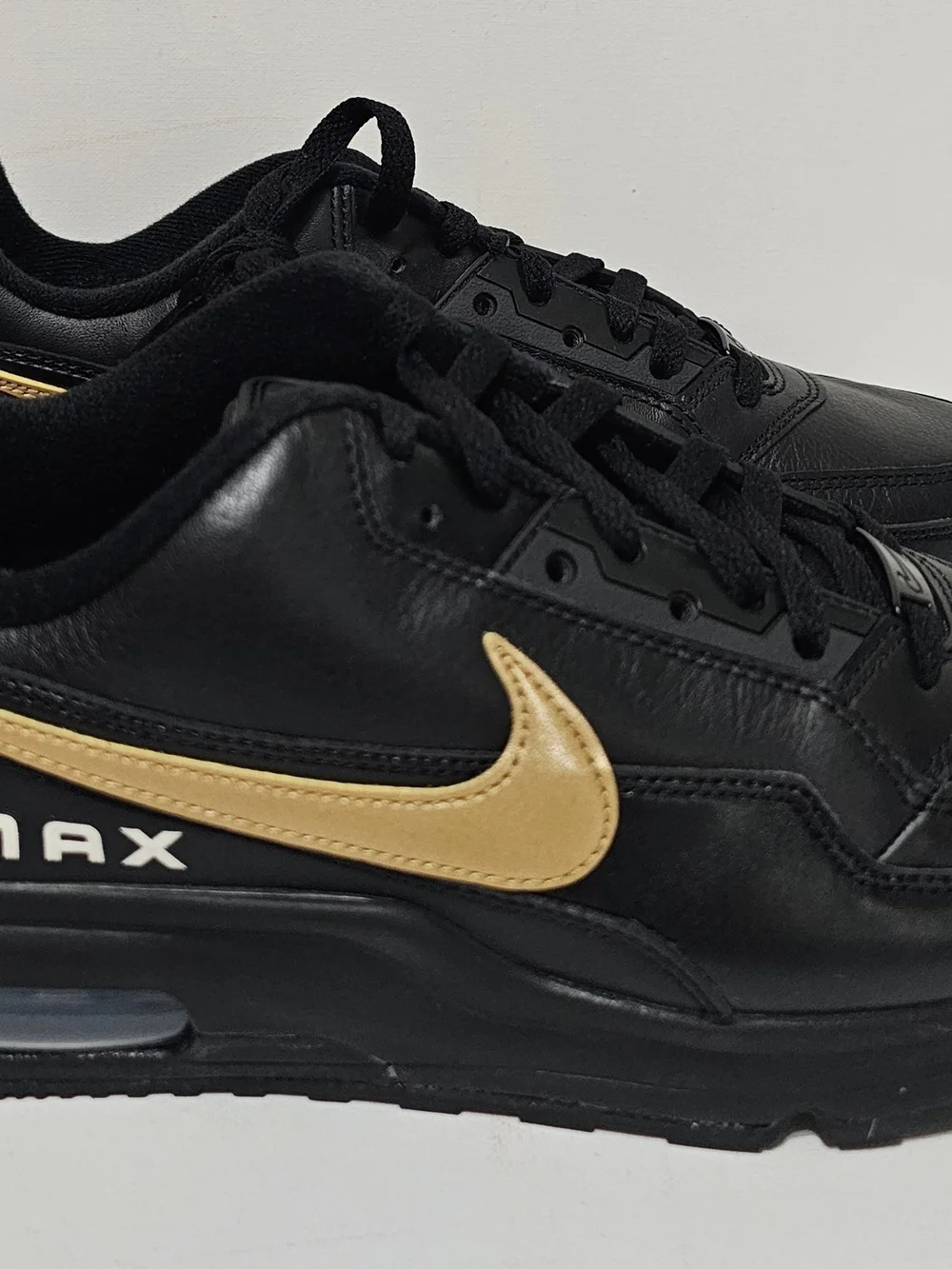 Nike Air Max Men's Black/Gold Leather Sneaker